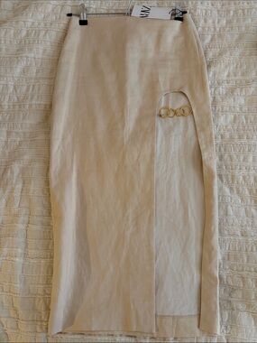 Zara Cream Midi Linen Skirt with Split and Gold Chain Accent -NWT